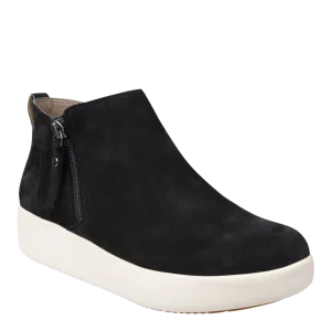 ADEPT in BLACK Sneaker Boots
