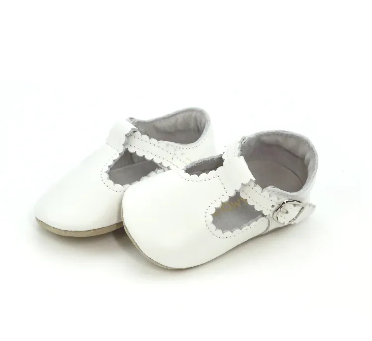 Elodie Scalloped T-Strap Mary Jane Crib Shoe, White (Infant)