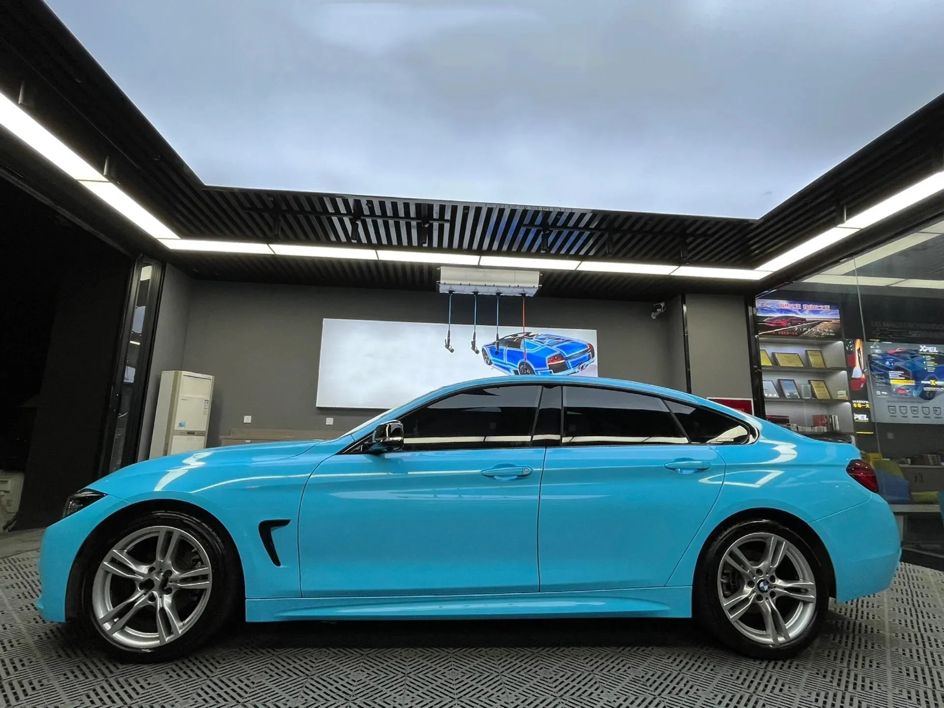 Gloss Sky Blue Vinyl Wrap